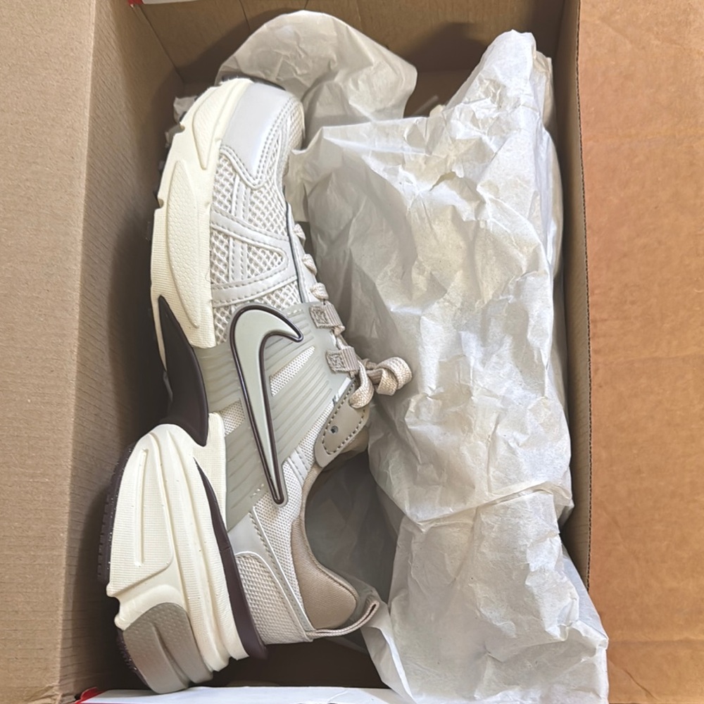 W Nike V2K Run Beige and White Sneakers